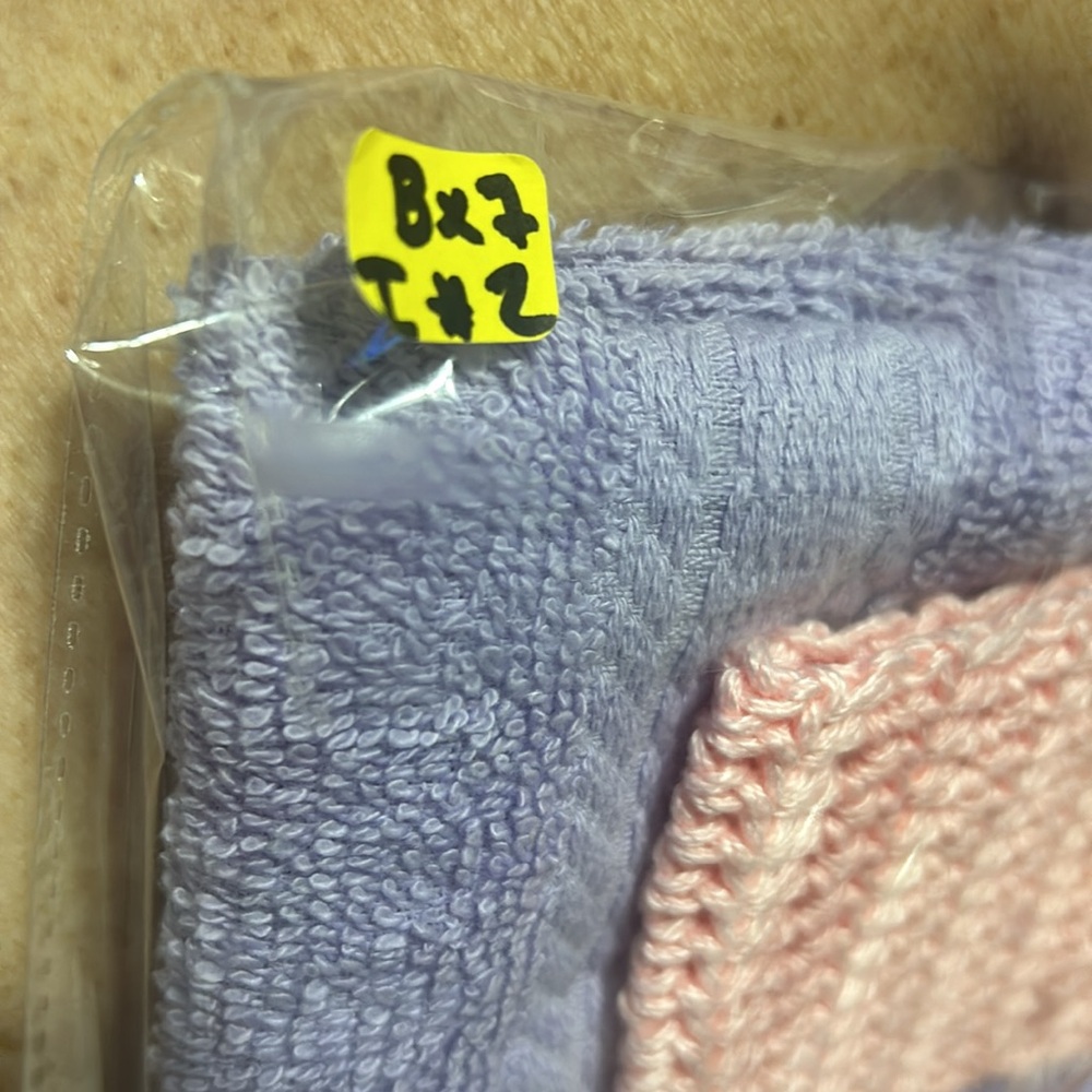 HAND TOWELS - Picture 7 of 7